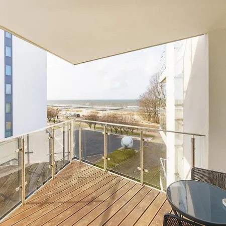 Z Widokiem Na Morze Z Aneksem Kuchennym I Basenem Ultra Marine Appartamento Kołobrzeg