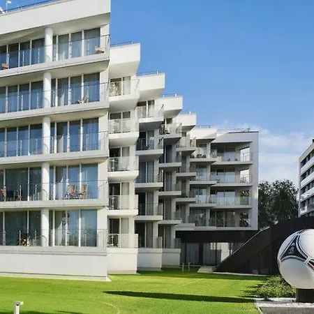 Z Widokiem Na Morze Z Aneksem Kuchennym I Basenem Ultra Marine Appartamento