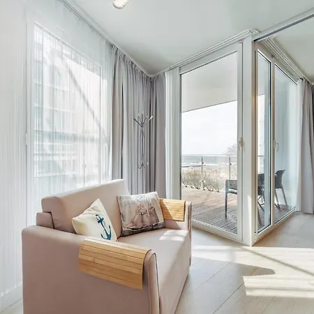 Z Widokiem Na Morze Z Aneksem Kuchennym I Basenem Ultra Marine 아파트