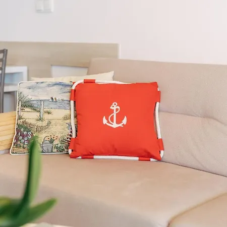 Z Widokiem Na Morze Z Aneksem Kuchennym I Basenem Ultra Marine شقة كولوبرزيغ