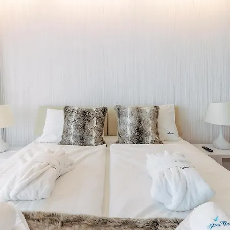 Z Widokiem Na Morze Z Aneksem Kuchennym I Basenem Ultra Marine *