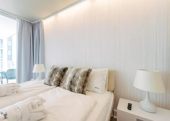 Z Widokiem Na Morze Z Aneksem Kuchennym I Basenem Ultra Marine Apartment